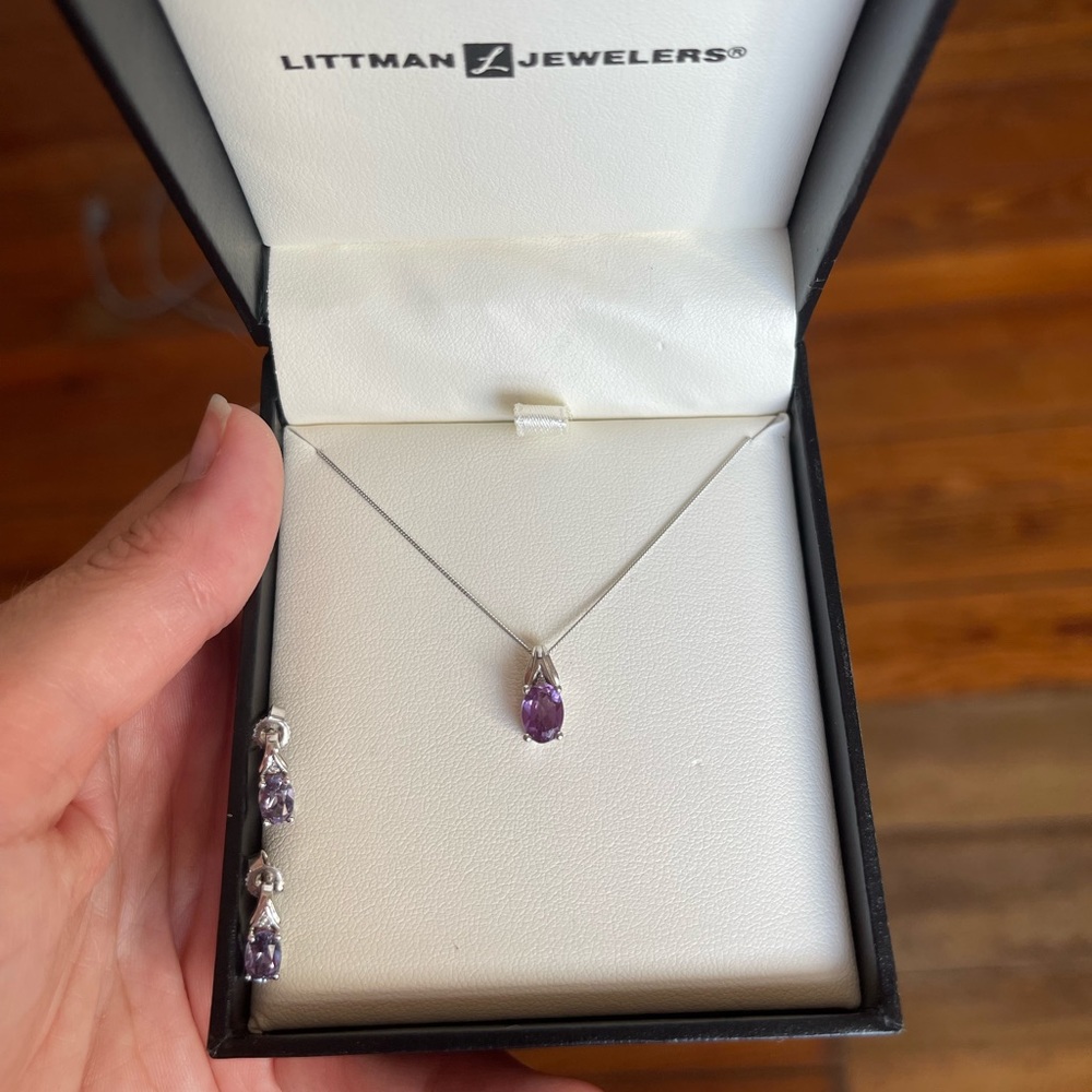 Alexandrite necklace and earring set, white gold